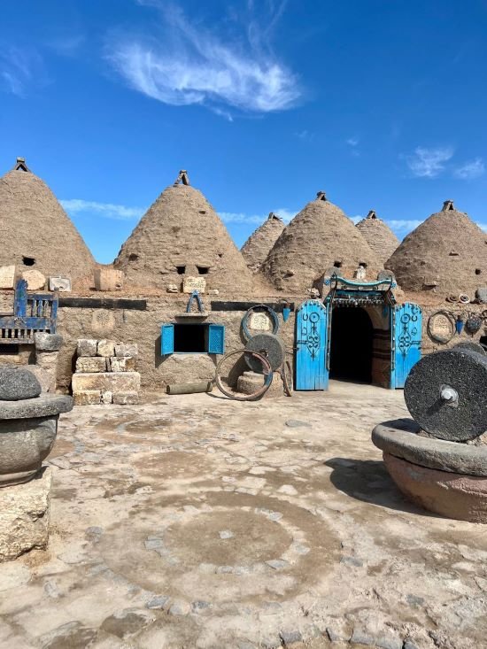 mud-huts-harran-turkey