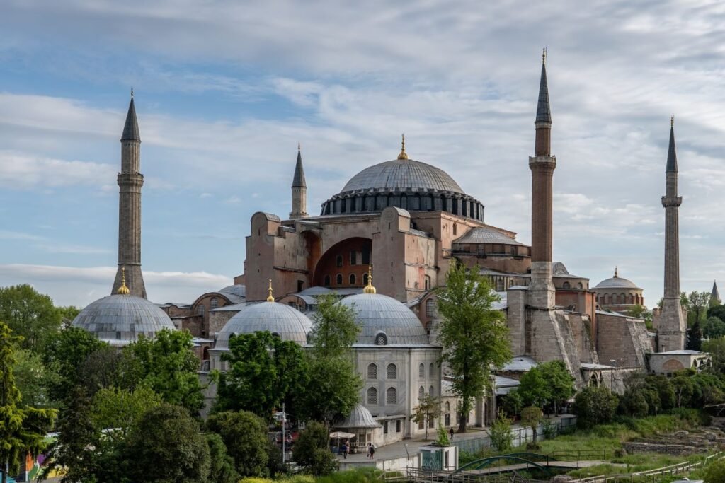 Hagia-sophia-mosque-istanbul-turkey