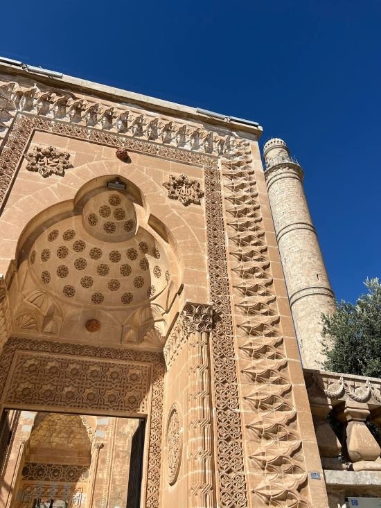 latifiye-mosque-mardin-turkey