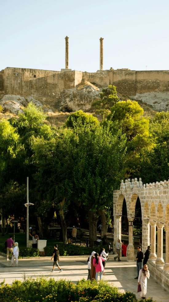 Roman-castle-ruins-sanliurfa-turkey