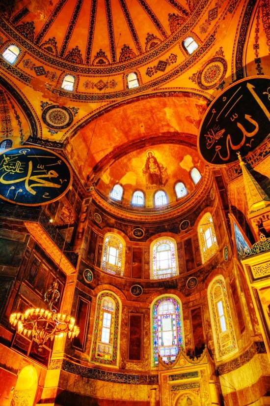 inside-hagia-sophia-mosque-istanbul-turkey