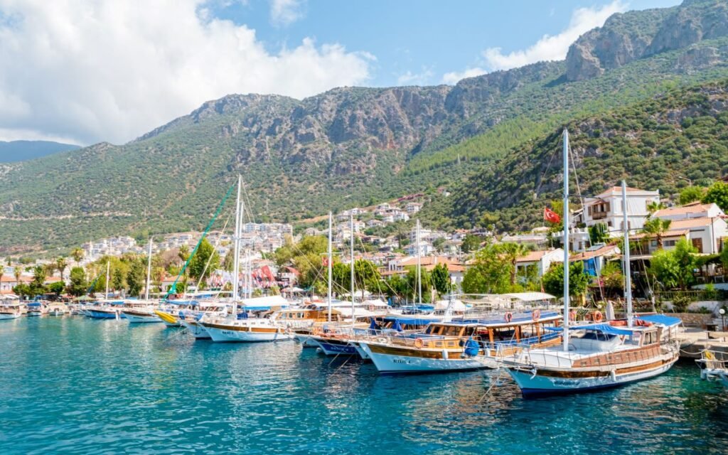 Boats-in-harbour-in-Kas-Turkey