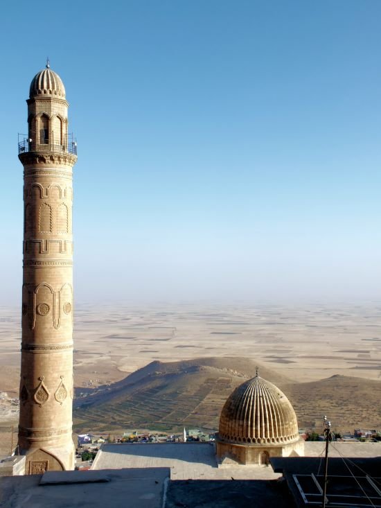 views-of-the-hills-from-mardin