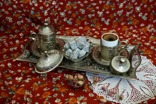 Turkish-coffee-and-sweets-on-a-rug