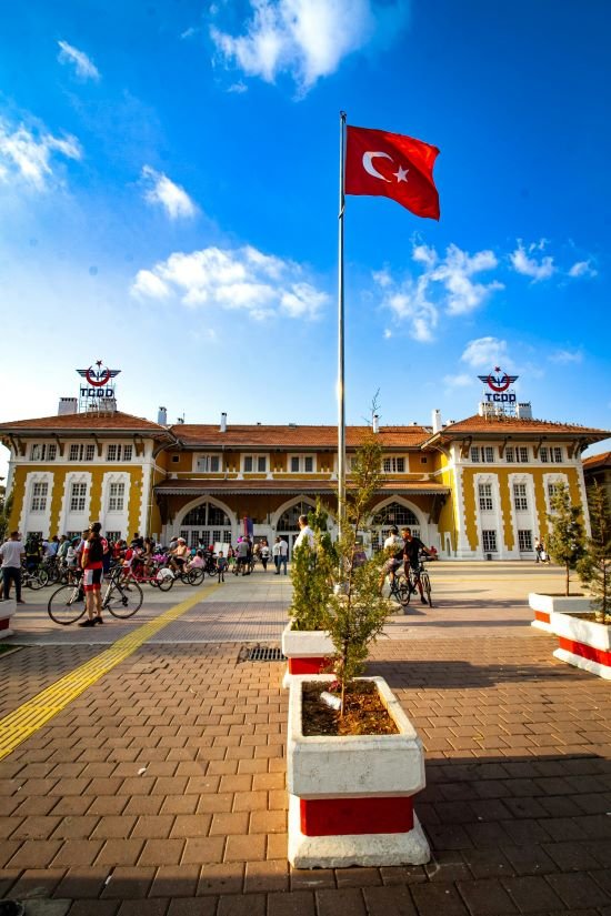 Adana-train-station-Turkey