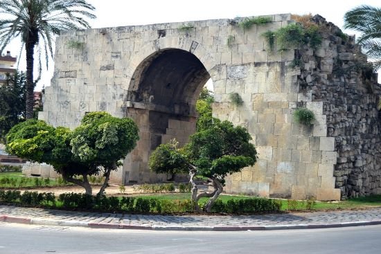 Roman-gate-Tarsus-Turkey